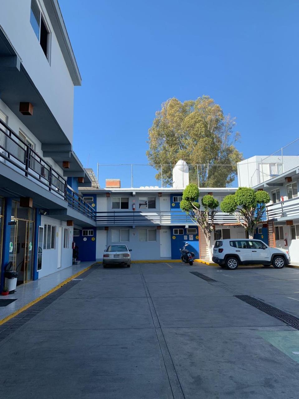 Hotel Tecnologico Queretaro Exterior photo